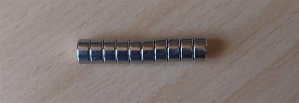 10 Neodym Magnete rund 8 x 4 mm